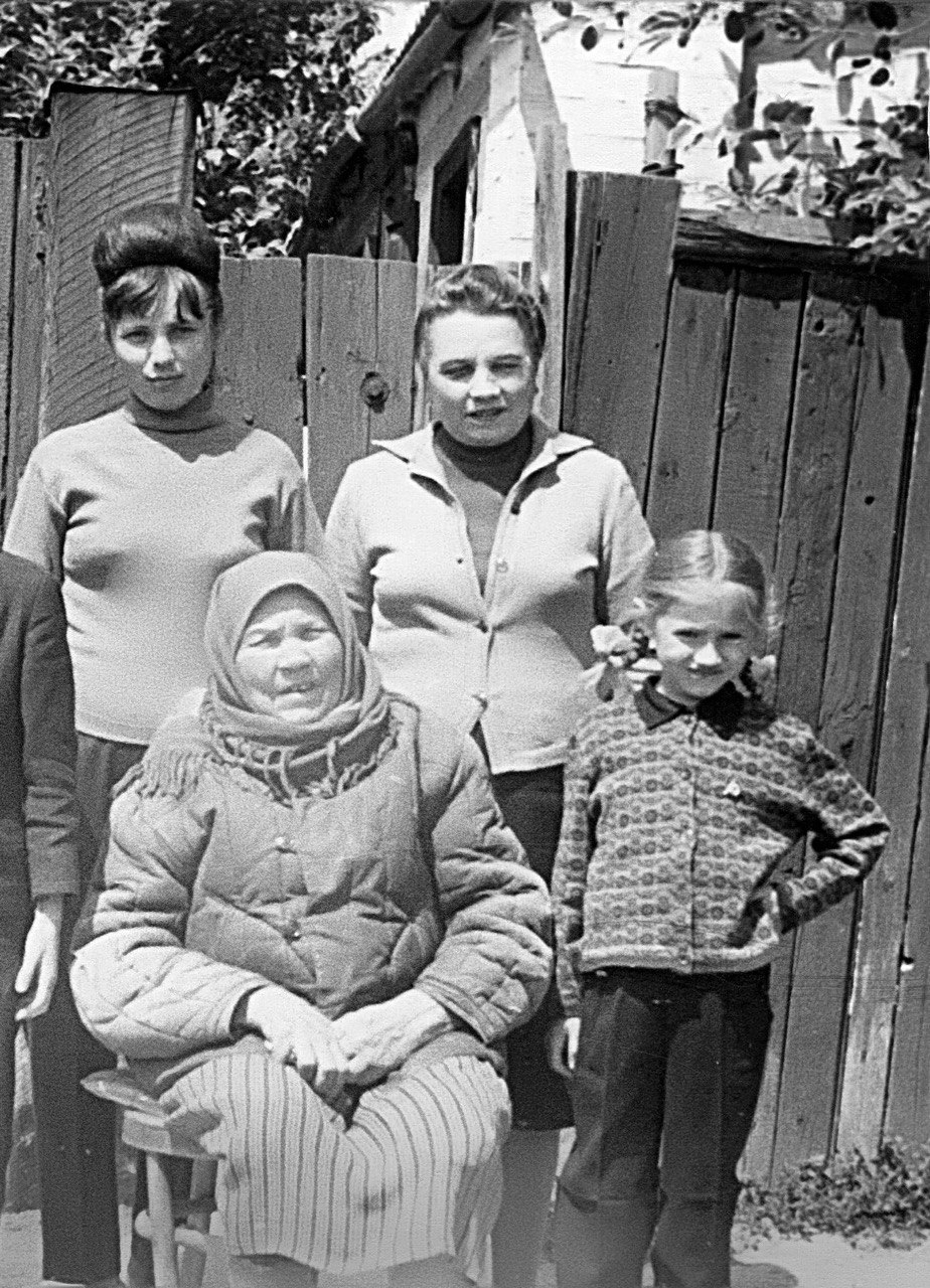 Portrait of Eleanor Gass